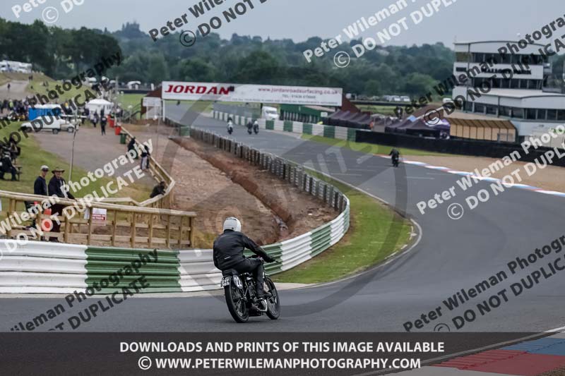 Vintage motorcycle club;eventdigitalimages;mallory park;mallory park trackday photographs;no limits trackdays;peter wileman photography;trackday digital images;trackday photos;vmcc festival 1000 bikes photographs